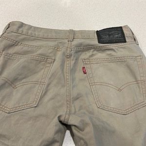 Levi’s men’s jeans 514 size 30/32 And tan color